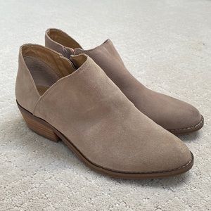 Lucky Brand booties size 7